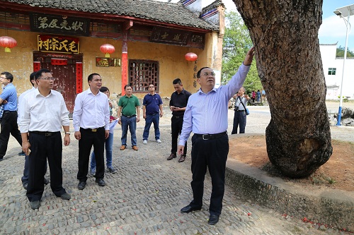 ��������������һ���ڸ�����ˮ״Ԫ����й�����ľ����