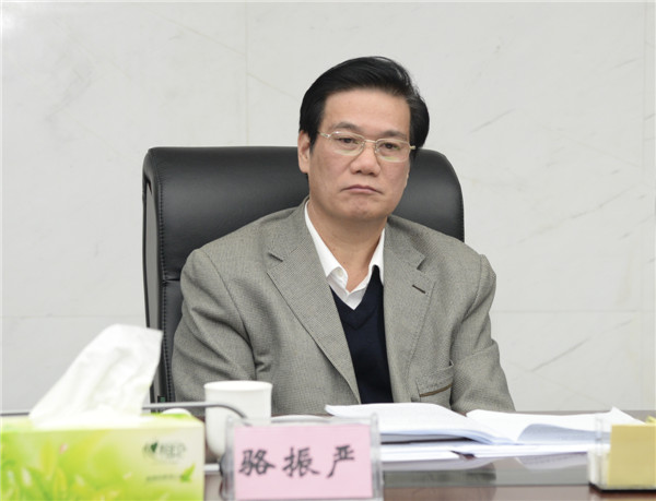 �����ϸ�������ϯ���顣