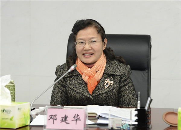 �˽�����������ϯ���顣